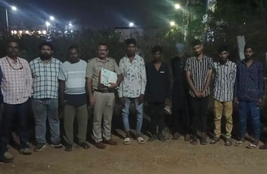 ತುಮಕೂರು: ಕಾಲೇಜು ವಿದ್ಯಾರ್ಥಿಗಳಿಗೆ ಮಾದಕ ಮಾತ್ರೆ ಮಾರಾಟಕ್ಕೆ ಯತ್ನ; ಆರು ಮಂದಿ ಕಿಲಾಡಿಗಳ ಬಂಧನ