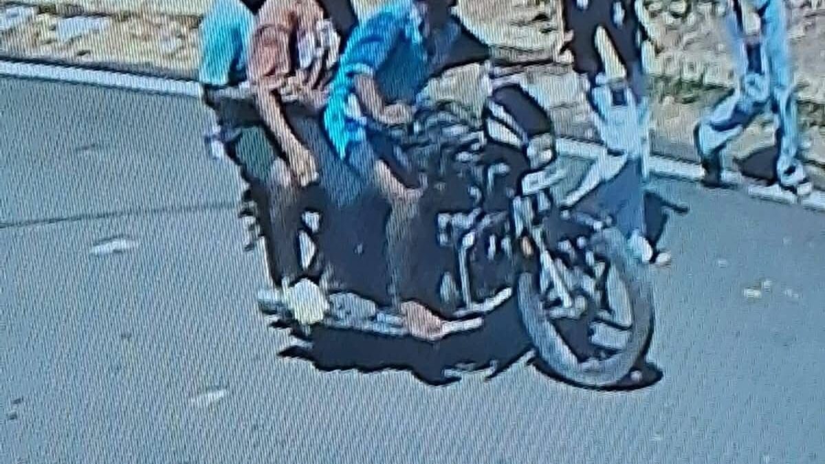 ಹುಬ್ಬಳ್ಳಿಯಲ್ಲಿ ಮಿತಿಮೀರಿದ ‘ರೋಡ್ ರೋಮಿಯೋ’ಗಳ ಹಾವಳಿ: ಯುವತಿಯರ ಅಂಗಾಂಗ ಮುಟ್ಟಿ ವಿಕೃತಿ ಮೆರೆಯುತ್ತಿರುವ ಪುಂಡರು!