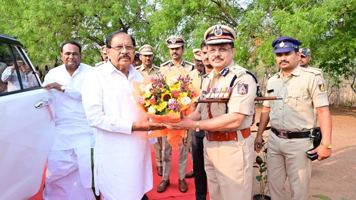 ಕಲಬುರಗಿ: ಪಿಎಸ್‌ಐ ಪ್ರಶಿಕ್ಷಣಾರ್ಥಿಗಳ ಭವ್ಯ ನಿರ್ಗಮನ ಪಥ ಸಂಚಲನ; ವೃತ್ತಿಪರ ಯಶಸ್ಸಿಗೆ ಗಣ್ಯರ ಶುಭ ಹಾರೈಕೆ