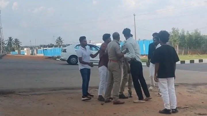 ಖಾಕಿ ಮೇಲೆ ವಿದ್ಯಾರ್ಥಿಗಳ ದರ್ಪ: ಬೈಕ್ ಸೌಂಡ್ ಮಾಡಬೇಡ ಎಂದಿದ್ದಕ್ಕೆ ಎಎಸ್‌ಐ ಮೇಲೆ ಪುಂಡರ ಹಲ್ಲೆ!