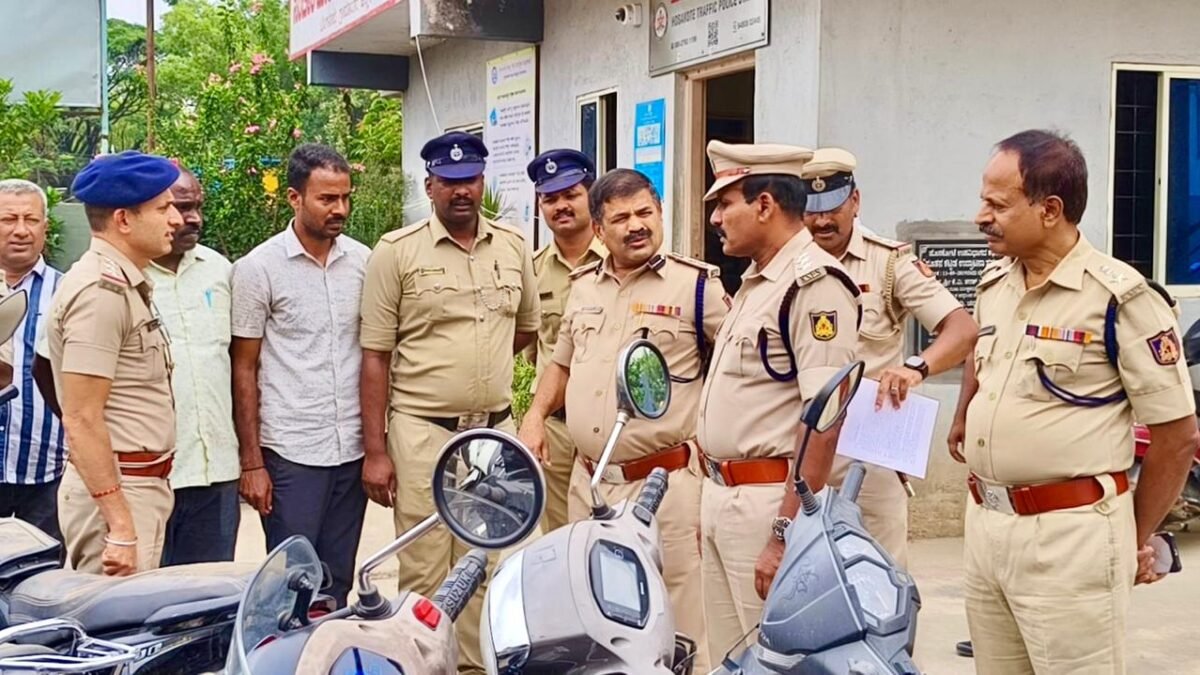 ಹೊಸಕೋಟೆ ಪೊಲೀಸರ ಭರ್ಜರಿ ಕಾರ್ಯಾಚರಣೆ: ಅಂತರರಾಜ್ಯ ಬೈಕ್ ಕಳ್ಳರ ಬಂಧನ, 50 ದ್ವಿಚಕ್ರ ವಾಹನಗಳು ವಶ