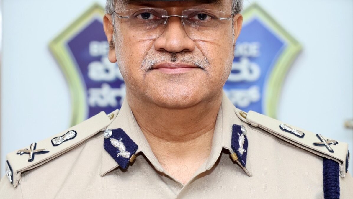 ಪೊಲೀಸ್ ಠಾಣೆಗಳಲ್ಲಿ ಇನ್ಮುಂದೆ ನಡೆಯಲ್ಲ ಆಟ; ಜನಸ್ನೇಹಿ ಆಡಳಿತಕ್ಕೆ ಕಮಿಷನರ್ ಹೊಸ ಆದೇಶ