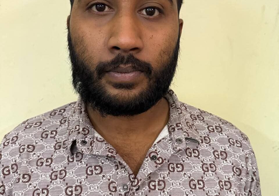 OLX, ಫೇಸ್‌ಬುಕ್‌ನಲ್ಲಿ ಬೈಕ್ ಖರೀದಿಸುವ ಮುನ್ನ ಎಚ್ಚರ!; ನಂಬರ್ ಪ್ಲೇಟ್ ಬದಲಿಸಿ ಕದ್ದ ಬೈಕ್ ಮಾರಾಟ ಮಾಡುತ್ತಿದ್ದ ಕಿಲಾಡಿ ಕಳ್ಳನ ಬಂಧನ, 37 ದ್ವಿಚಕ್ರ ವಾಹನ ಜಪ್ತಿ!