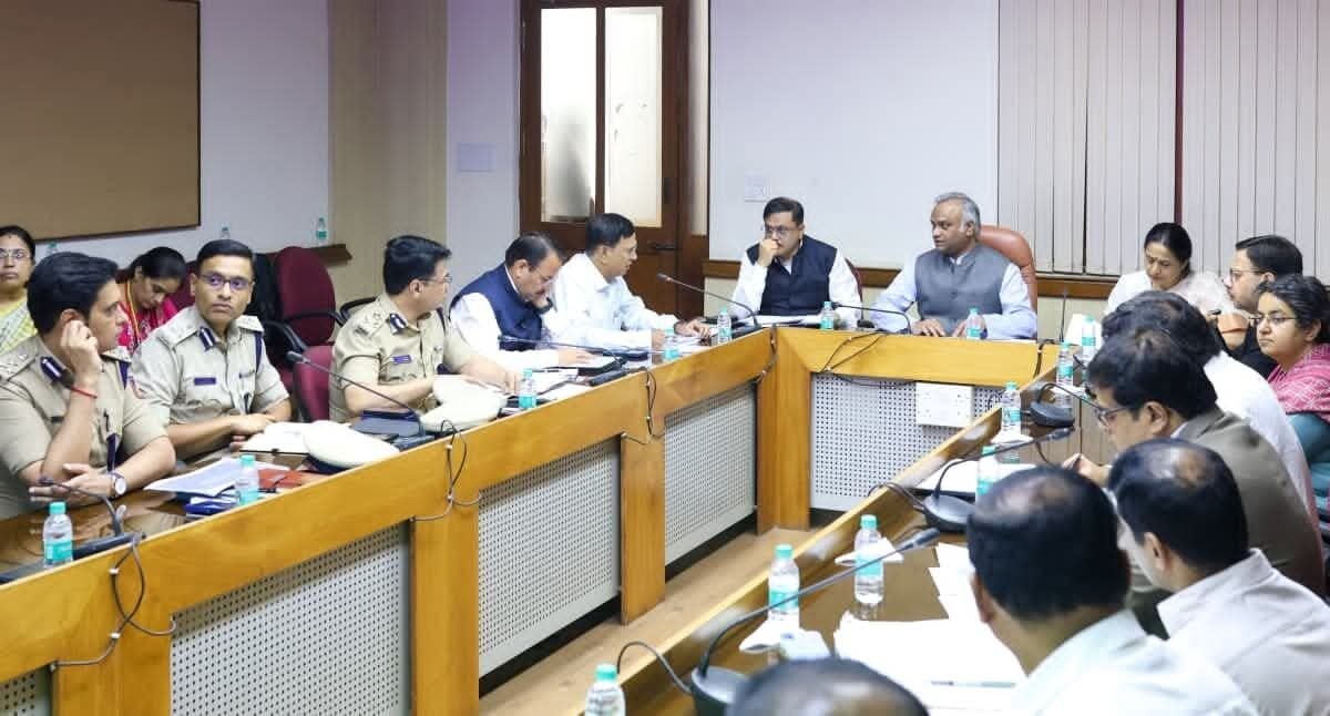 ವಿಕಾಸಸೌಧ: ಮಾದಕ ದ್ರವ್ಯ ಮುಕ್ತ ಕರ್ನಾಟಕ ನಿರ್ಮಾಣಕ್ಕೆ ಸಚಿವ ಪ್ರಿಯಾಂಕ್ ಖರ್ಗೆ ಕಟ್ಟುನಿಟ್ಟಿನ ಸೂಚನೆ!
