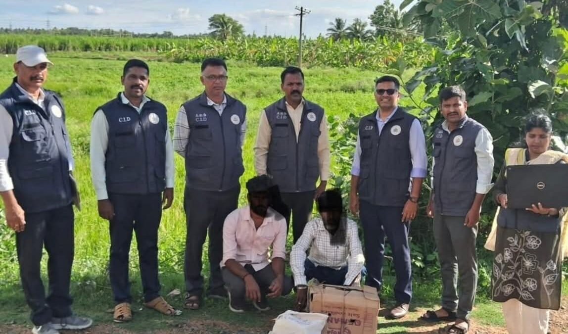 ಕೊಳ್ಳೇಗಾಲ ಸಿಐಡಿ ಅರಣ್ಯ ಘಟಕದ ಭರ್ಜರಿ ಕಾರ್ಯಾಚರಣೆ: ಅಕ್ರಮವಾಗಿ ‘ಉಡ’ ಮಾರಾಟಕ್ಕೆ ಯತ್ನಿಸುತ್ತಿದ್ದ ಇಬ್ಬರ ಬಂಧನ, ಜೀವಂತ ವನ್ಯಜೀವಿ ರಕ್ಷಣೆ!