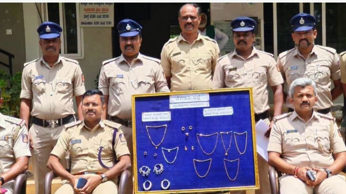 ಕಿತ್ತೂರು ಪೊಲೀಸರ ಭರ್ಜರಿ ಕಾರ್ಯಾಚರಣೆ: ಇಬ್ಬರು ಖತರ್ನಾಕ್ ಮನೆಗಳ್ಳರ ಬಂಧನ, ಲಕ್ಷಾಂತರ ಮೌಲ್ಯದ ಚಿನ್ನಾಭರಣ, ಕಾರು ವಶ!