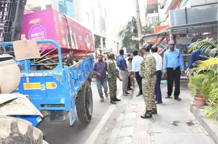 ಬೆಂಗಳೂರಿನಲ್ಲಿ ಜೆಸಿಬಿ ಆರ್ಭಟ: ಇಂದಿನಿಂದಲೇ ಪಾದಚಾರಿ ಮಾರ್ಗ ಒತ್ತುವರಿ ತೆರವಿಗೆ ‘ಜಿಬಿಎ’ ಬಿಗ್ ಆಪರೇಷನ್; ಎಲ್ಲೆಲ್ಲಿ ಕಾರ್ಯಾಚರಣೆ?