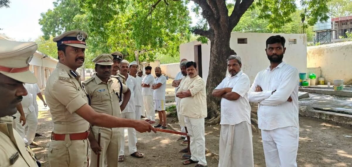 ಕಲಬುರಗಿ ಕೇಂದ್ರ ಕಾರಾಗೃಹಕ್ಕೆ ಪೊಲೀಸ್ ಆಯುಕ್ತ ಡಾ. ಶರಣಪ್ಪ ಎಸ್.ಡಿ. ಭೇಟಿ – ಭದ್ರತೆ ಮತ್ತು ಊಟದ ಗುಣಮಟ್ಟ ಪರಿಶೀಲನೆ