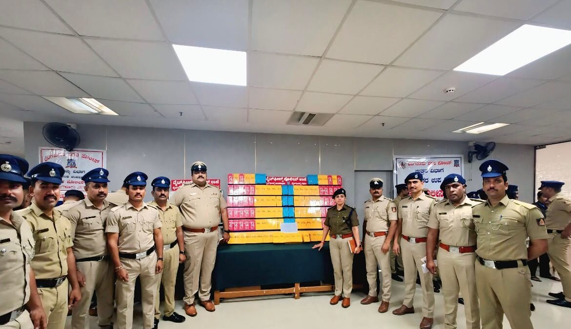 ವೈಟ್‌ಫೀಲ್ಡ್ ಪೊಲೀಸರ ಕಾರ್ಯಾಚರಣೆ: 130 ಮೊಬೈಲ್ ಫೋನ್‌ಗಳು ಹಾಗೂ ಆಟೋರಿಕ್ಷಾ ವಶ, ₹30 ಲಕ್ಷ ಮೌಲ್ಯದ ಮಾಲು ಜಪ್ತಿ