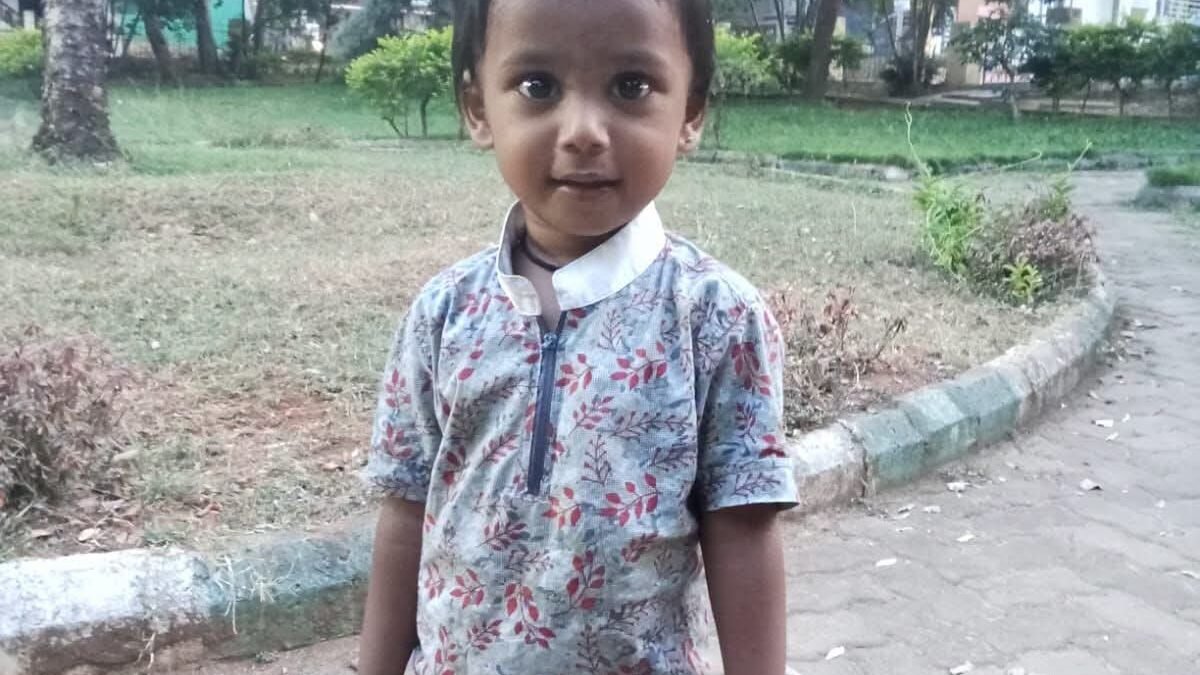 ​ಕುರ್‌ಕುರೆ ಪ್ಯಾಕೆಟ್‌ನ ಪ್ಲಾಸ್ಟಿಕ್ ಆಟಿಕೆ ನುಂಗಿ 5 ವರ್ಷದ ಕಂದಮ್ಮ ದಾರುಣ ಸಾವು: ಹುಣಸೂರಿನಲ್ಲಿ ದುರಂತ