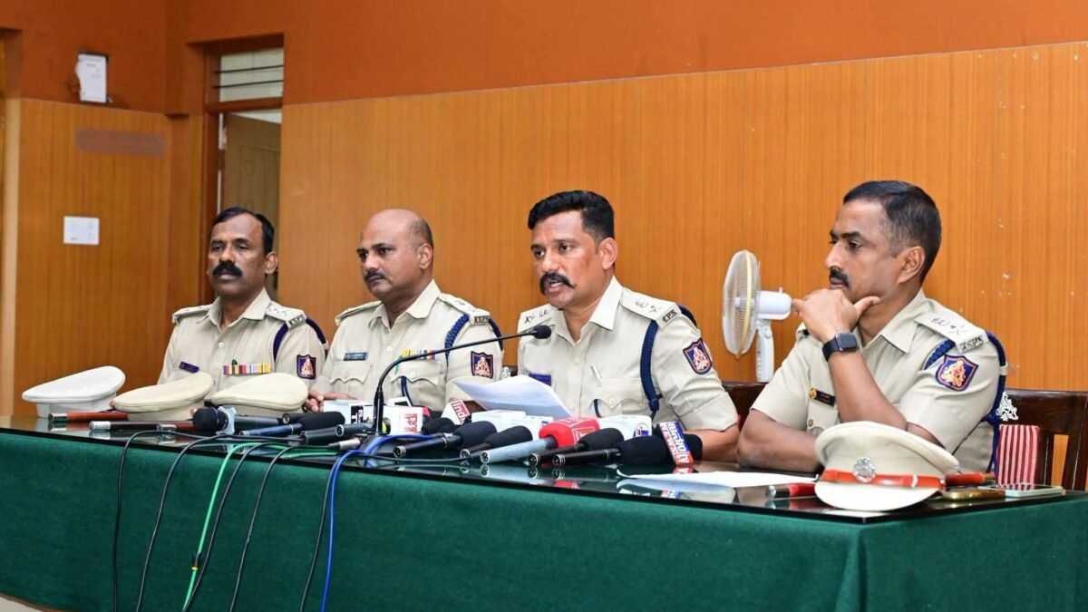 ಡಕಾಯಿತಿ, ಕಳ್ಳತನ ಹಾಗೂ ಅಪಹರಣ ಪ್ರಕರಣಗಳ ಪತ್ತೆ — 11 ಆರೋಪಿಗಳ ಬಂಧನ, ಲಕ್ಷಾಂತರ ಮೌಲ್ಯದ ಸೊತ್ತು ವಶ