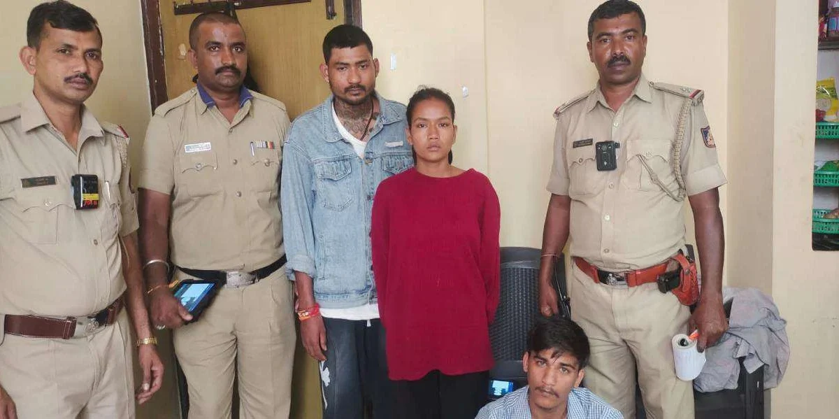 ‘ನಮ್ಮ-112’ಗೆ ಕರೆ: ಕೊಠಡಿಯಲ್ಲಿ ಬಂಧಿಯಾಗಿದ್ದ ಮಹಿಳೆ ಸೇರಿ ಇಬ್ಬರ ರಕ್ಷಣೆ ಮಾಡಿದ ಬೇಗೂರು ಪೊಲೀಸರು