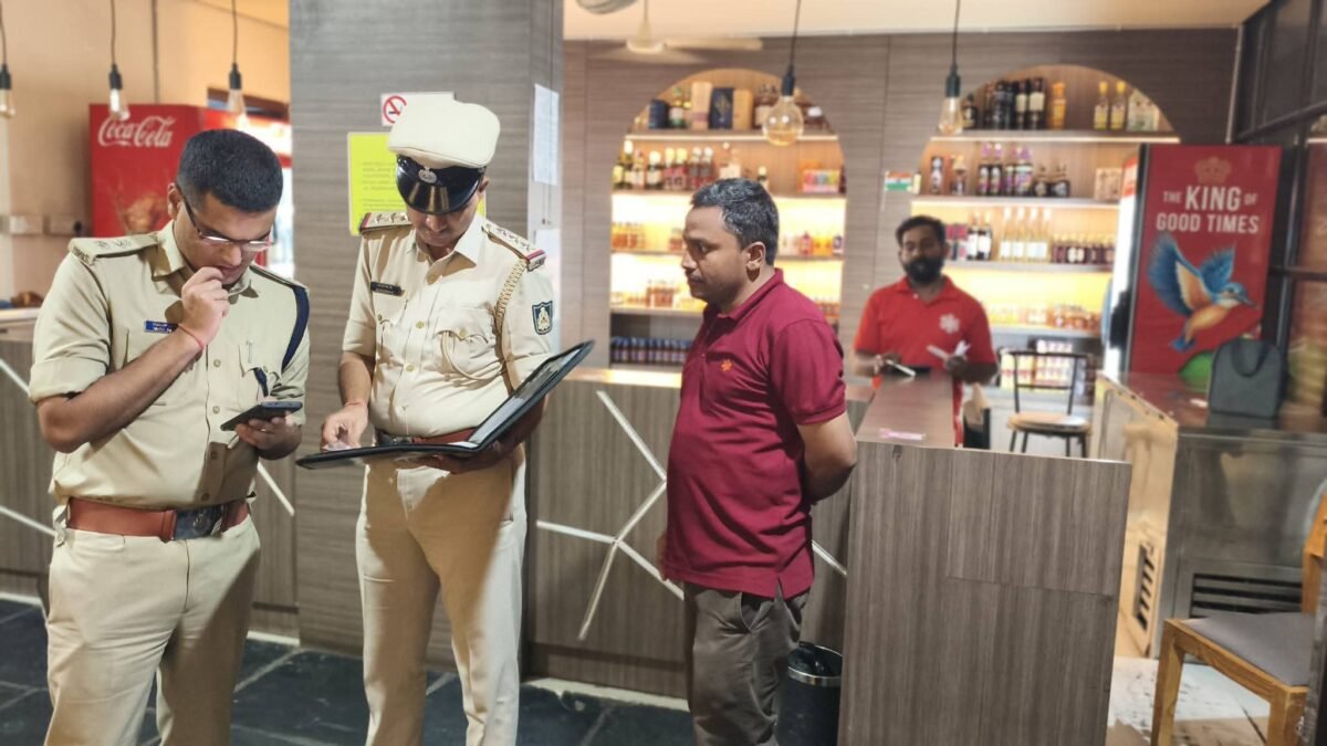 ಕೊಪ್ಪಳದಲ್ಲಿ ಬಾರ್ & ರೆಸ್ಟೋರೆಂಟ್‌ಗಳ ಮೇಲೆ ಪೊಲೀಸರ ದಿಢೀರ್ ದಾಳಿ: ಎರಡು ದಿನಗಳಲ್ಲಿ 77 ಕಡೆ ಕಣ್ಣಾವಲು, ಜೂಜಾಟ-ಮಟ್ಕಾ ವಿರುದ್ಧ 39 ಪ್ರಕರಣ ದಾಖಲು